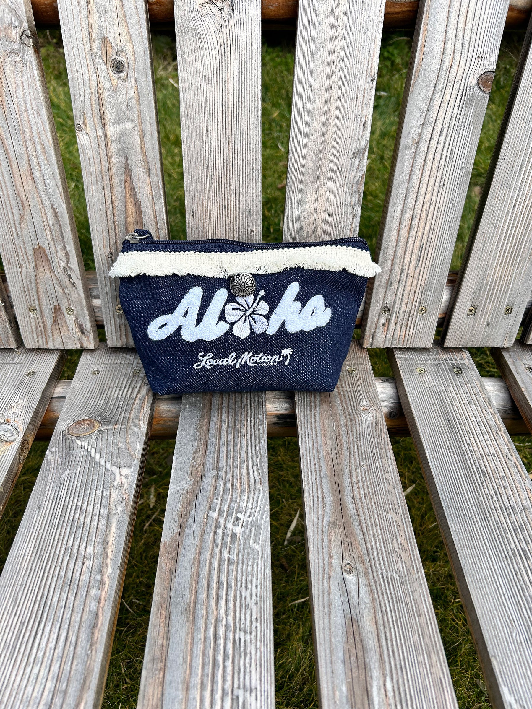 デニムサガラ刺繍ポーチ - DENIM – ローカルモーション公式オンライン