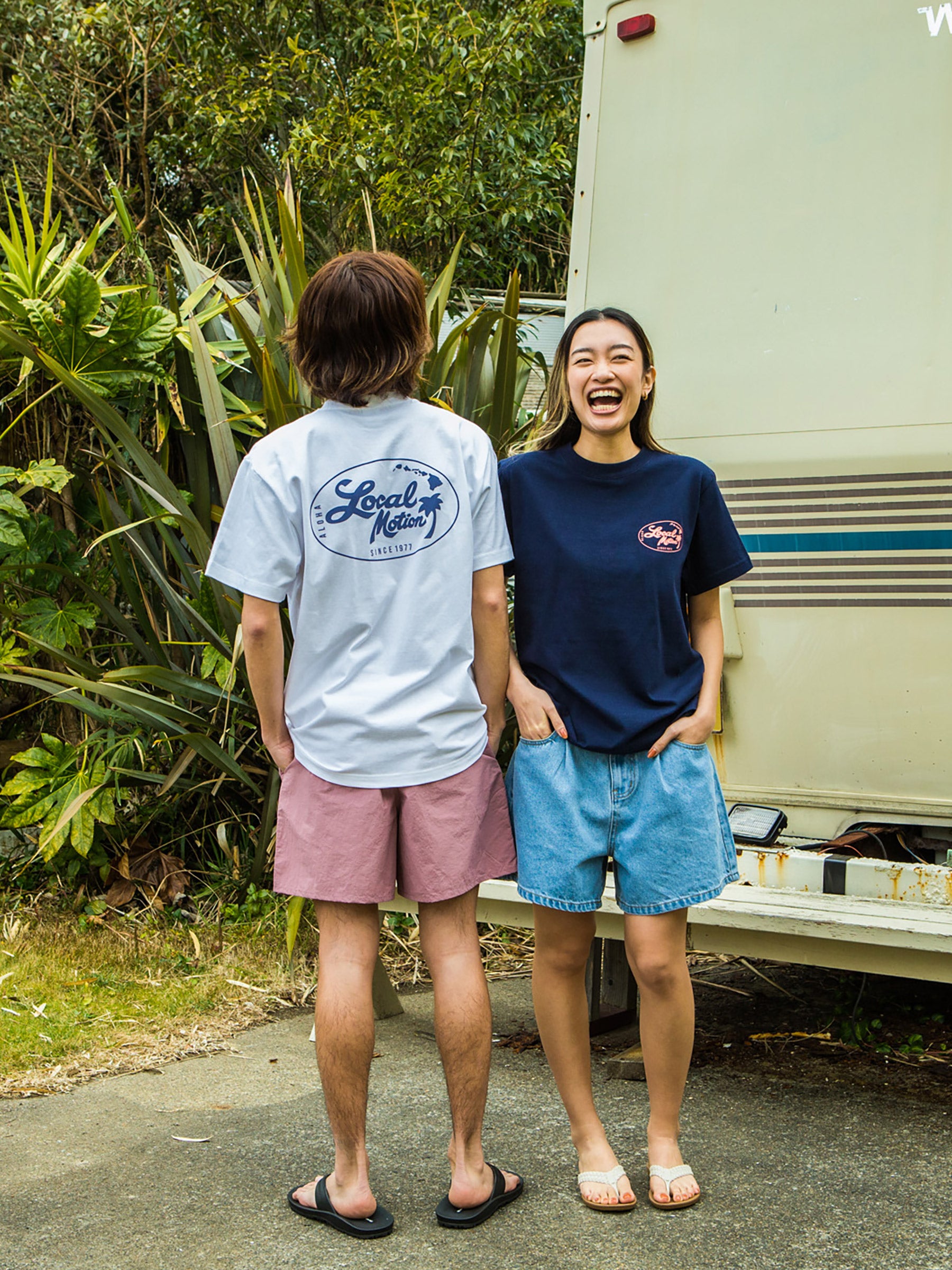 ニューオーバルTシャツ – ローカルモーション公式オンラインストア