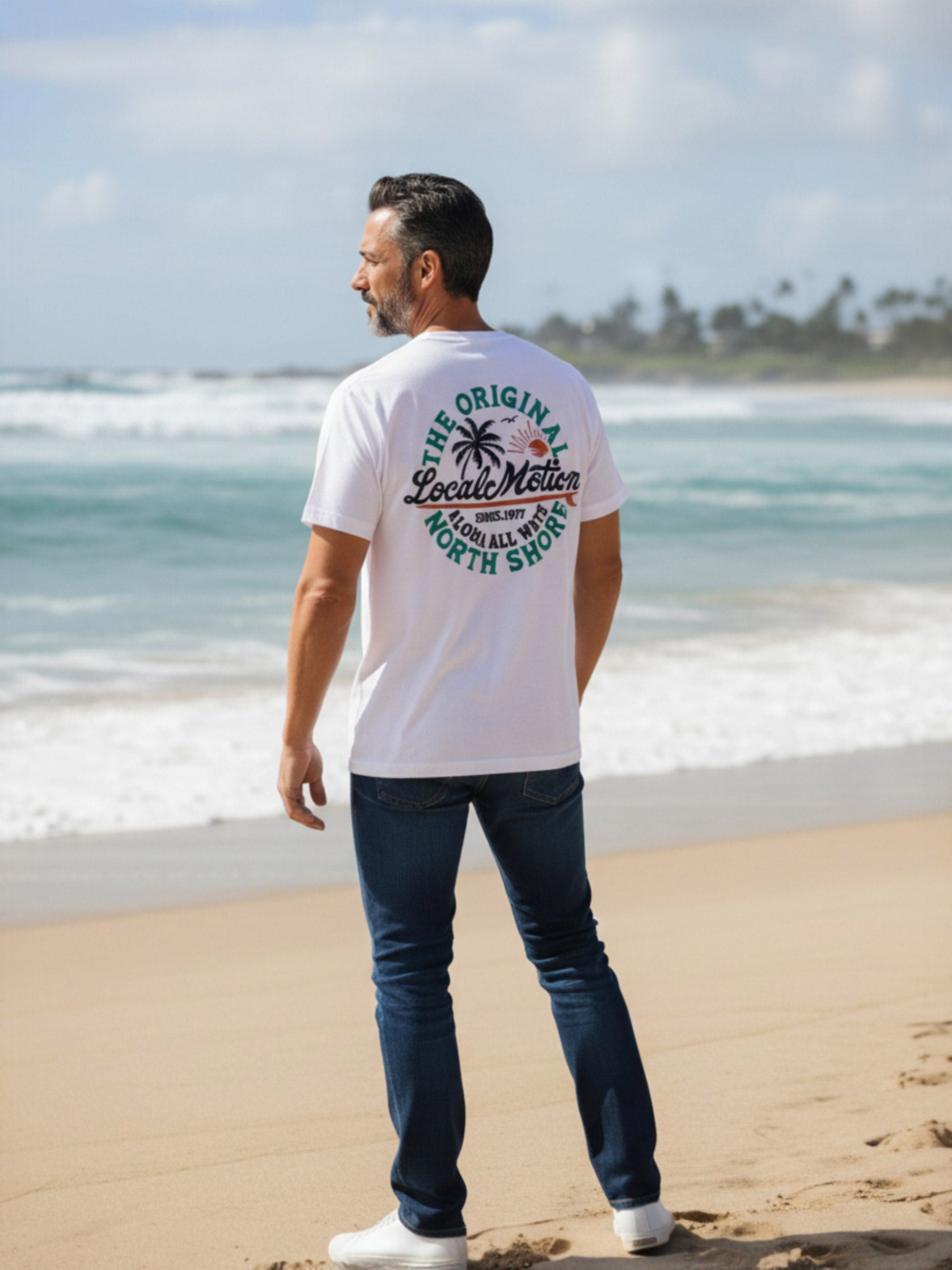 サークルロゴ刺繍Tシャツ – ローカルモーション公式オンラインストア