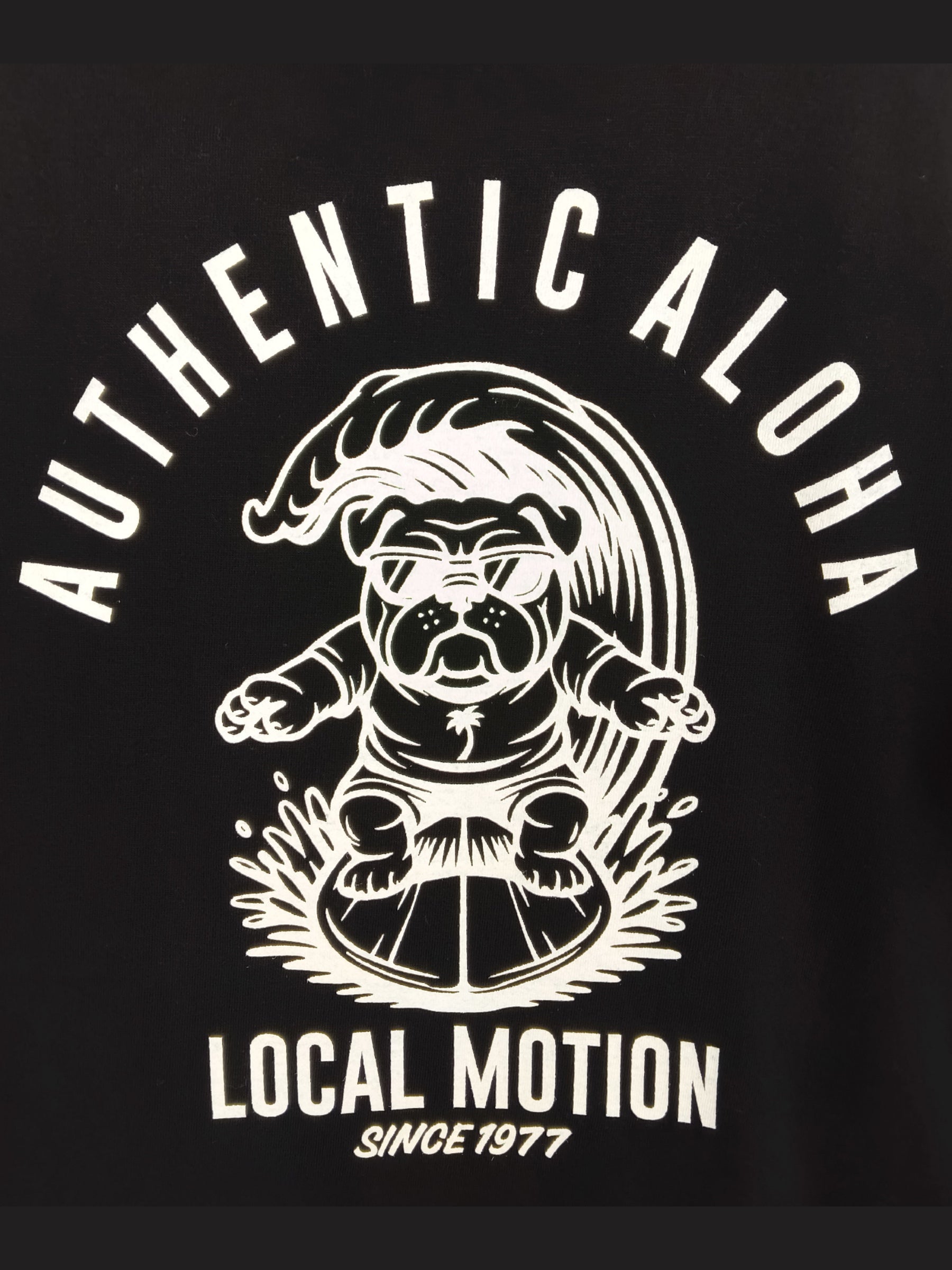 サーフドッグアーチ長袖Tシャツ - BLK – ローカルモーション公式