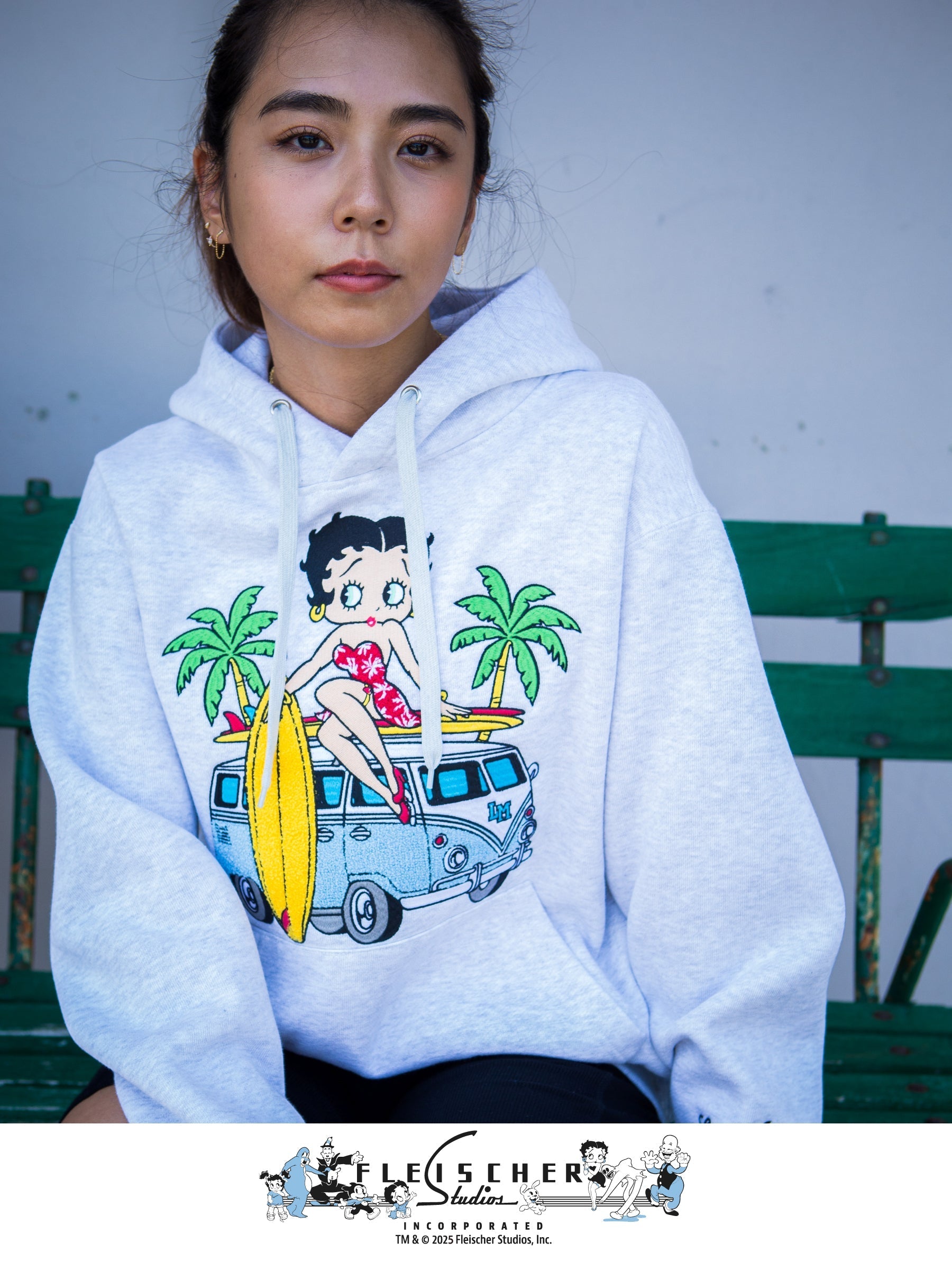 ☆ベティー☆ LM BETTY BUS STITCH HOODIE – ローカルモーション公式オンライン