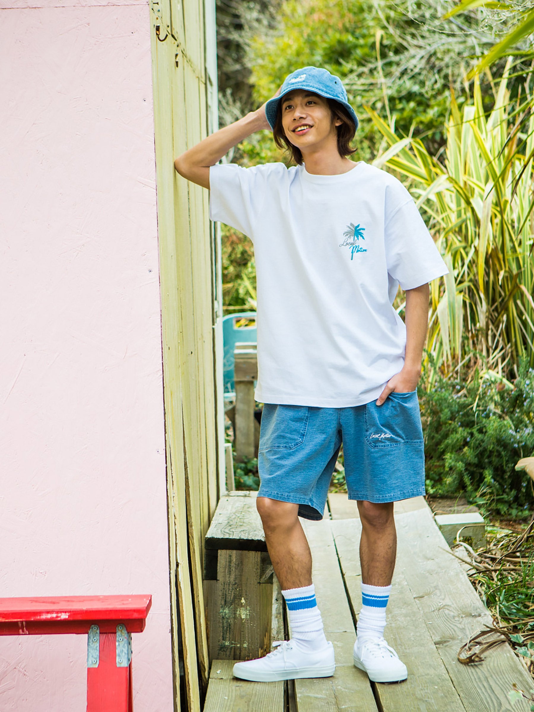 パームツリー柄チェーン刺繍Tシャツ – ローカルモーション公式