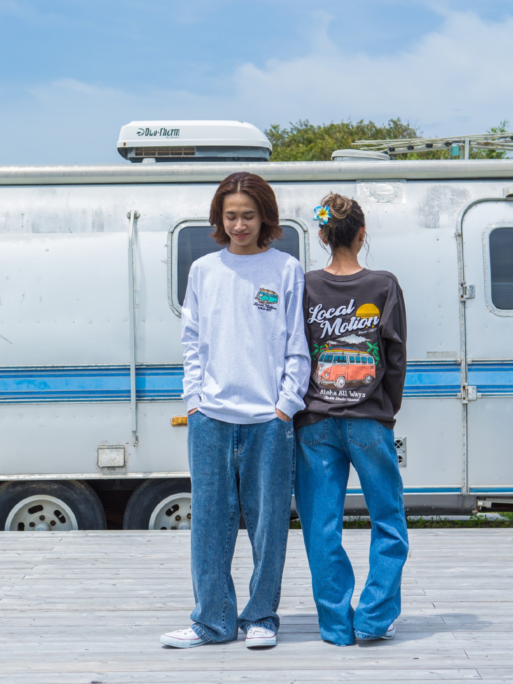 バスサガラ刺繍ロングTシャツ - SIL