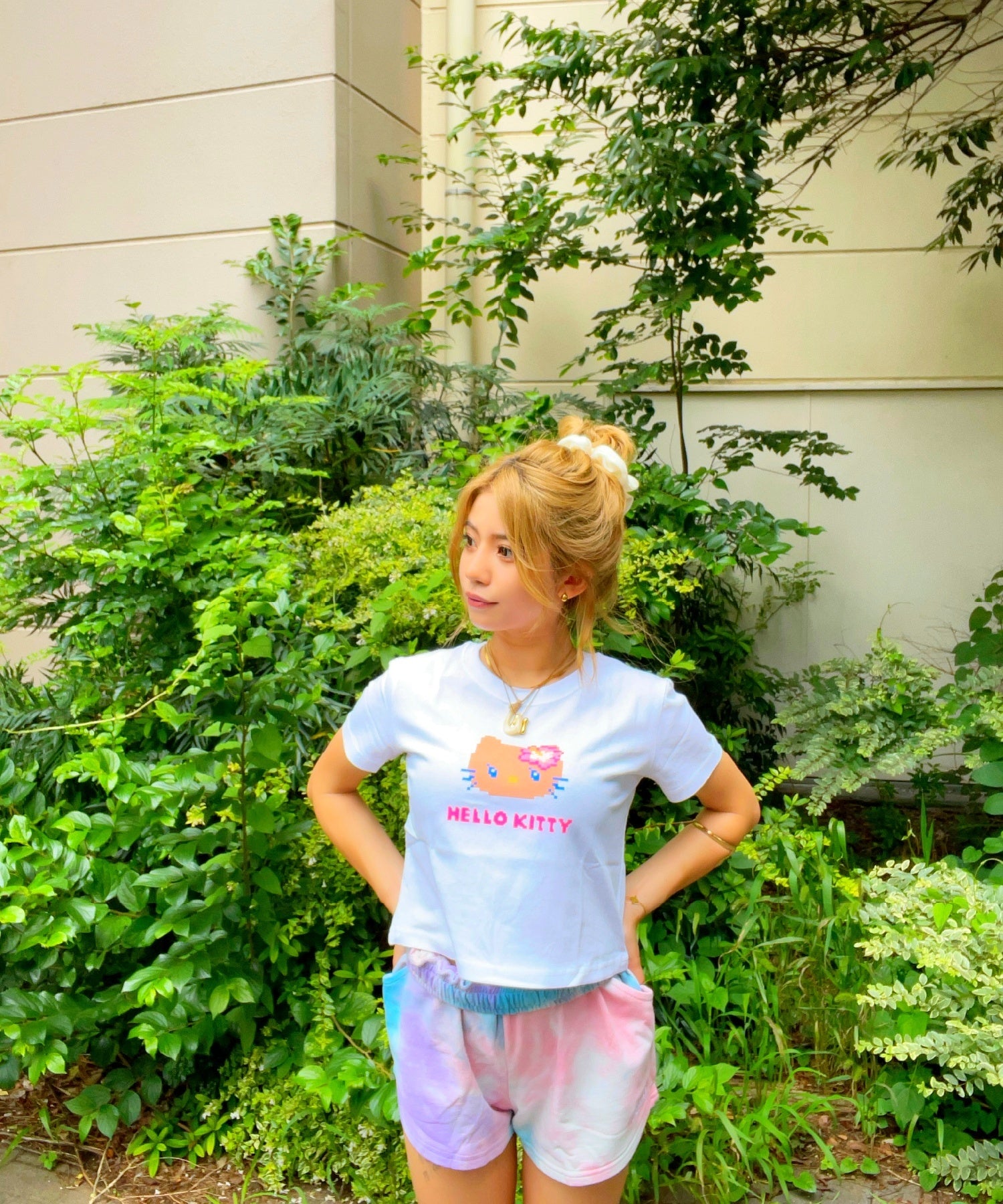 KITTY クロップドTシャツ 日焼けドット-フェイス - WH – ローカル
