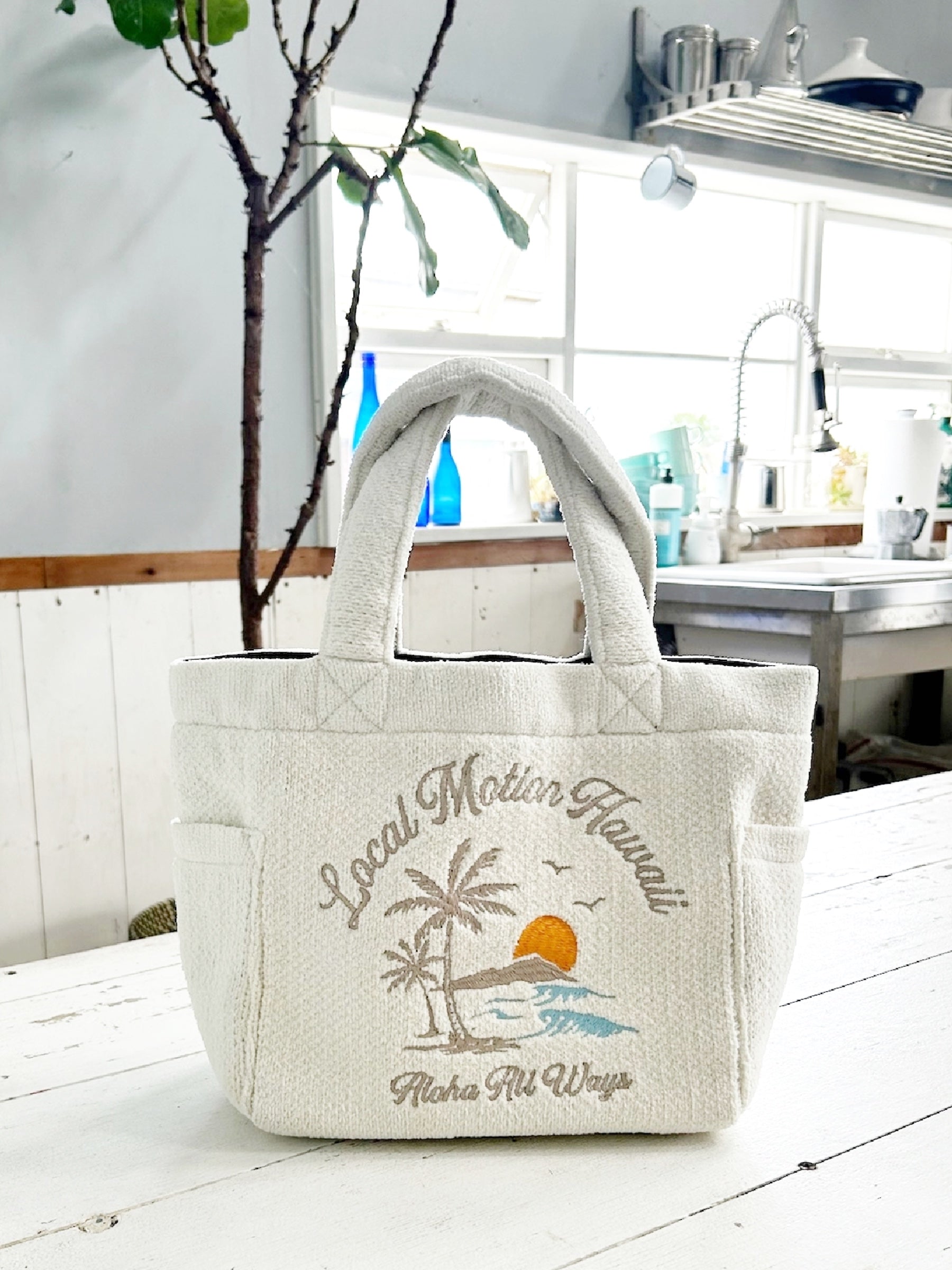 カテゴリ】HAWAIIAN GOODS – ローカルモーション公式オンラインストア