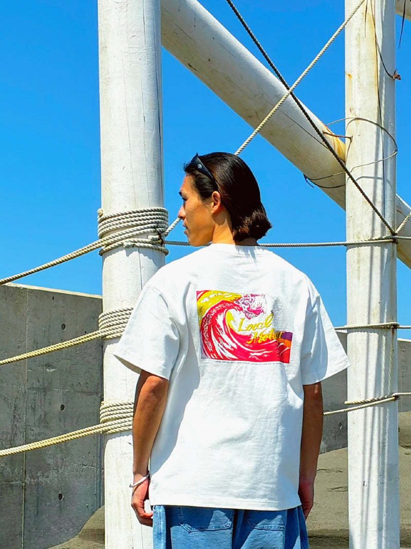 アニバーサリーパイプラインTシャツ - WHT