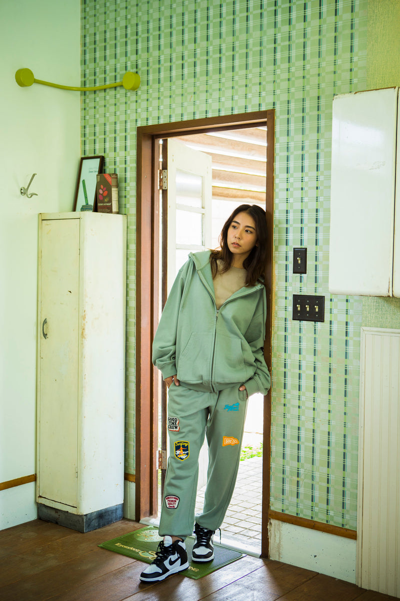 EMBLEM PATCH SWEAT PANTS