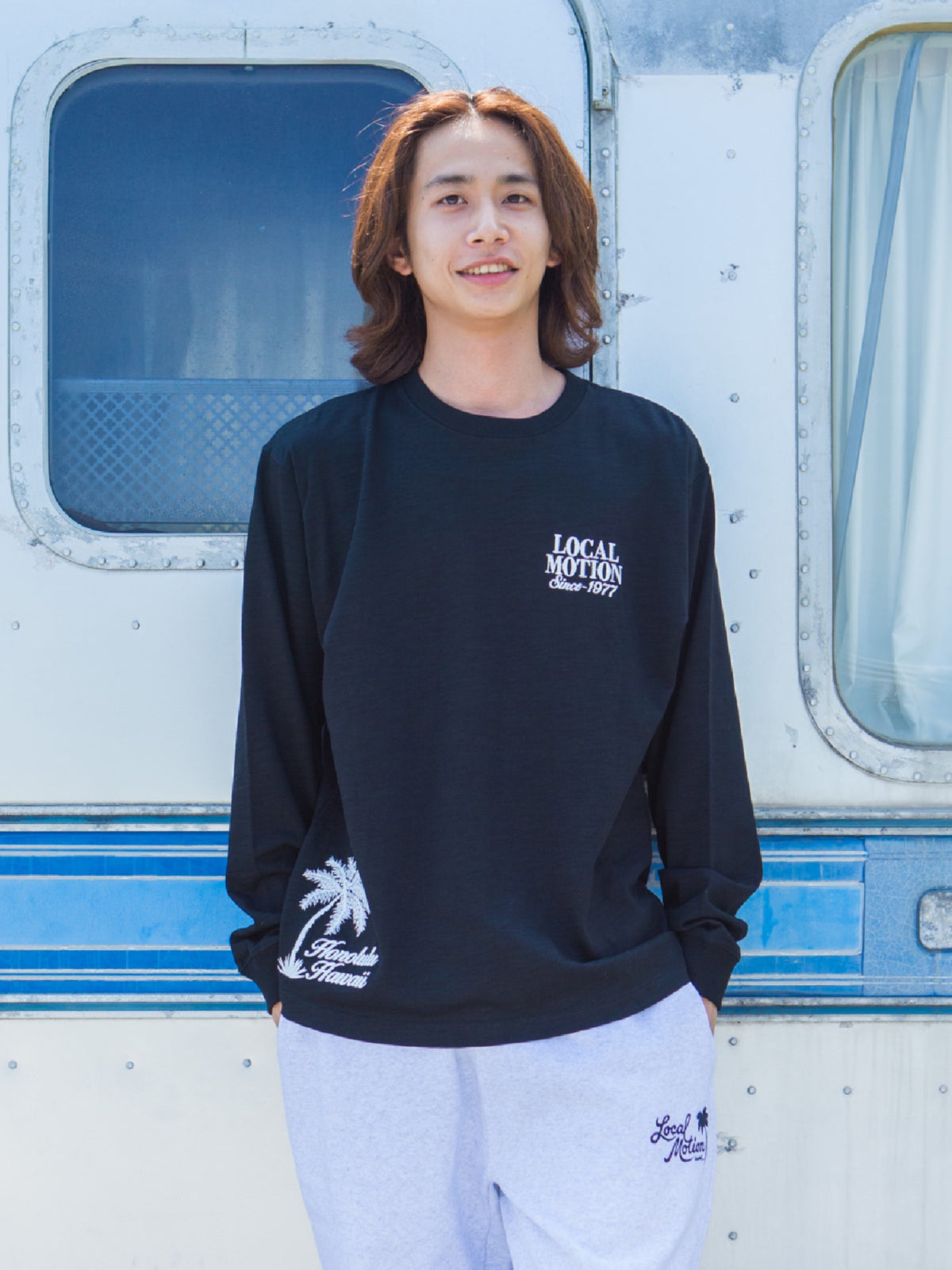 スラブ刺繍ロングTシャツ - BLK