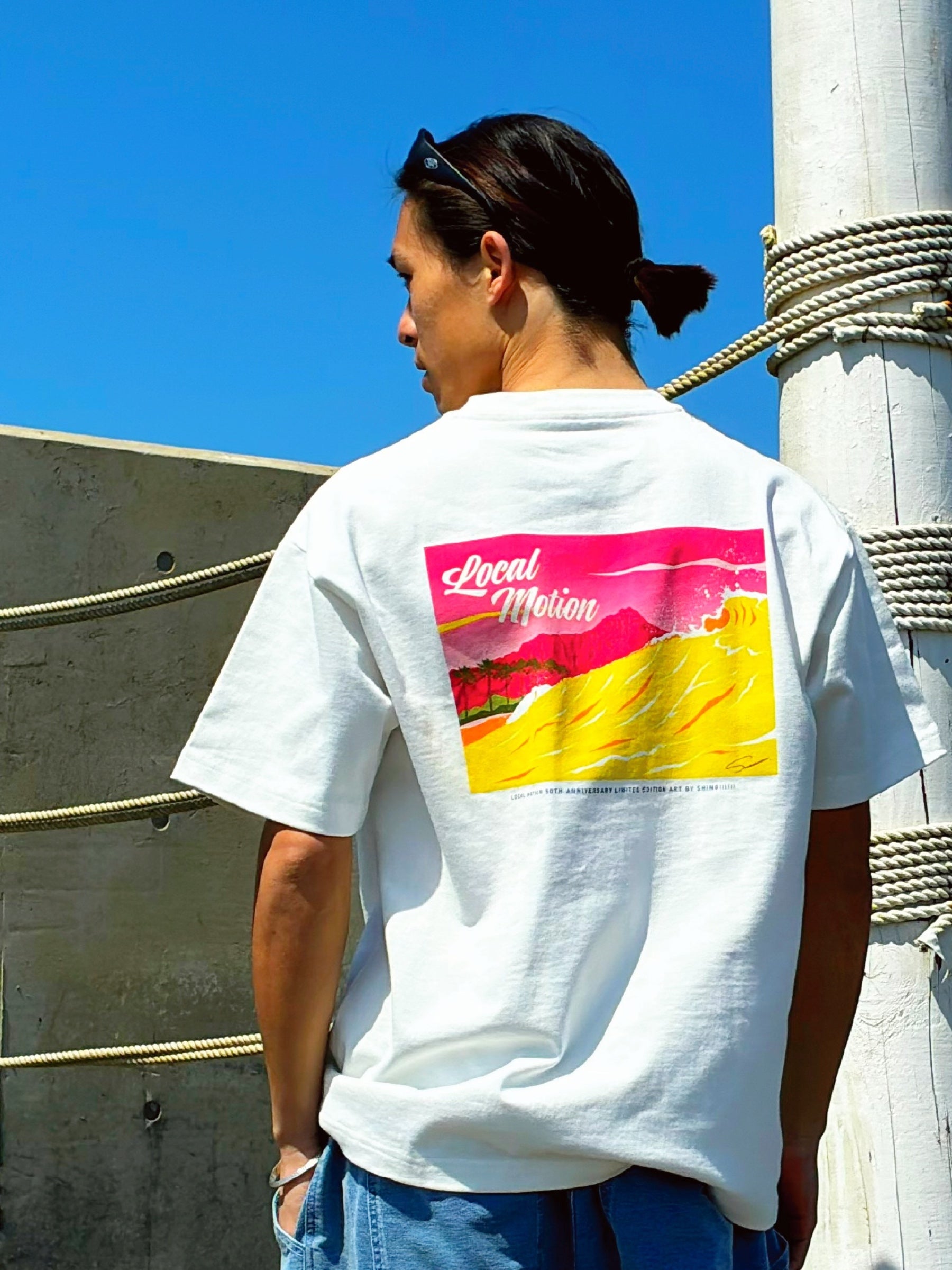 アニバーサリークイーンズTシャツ - WHT