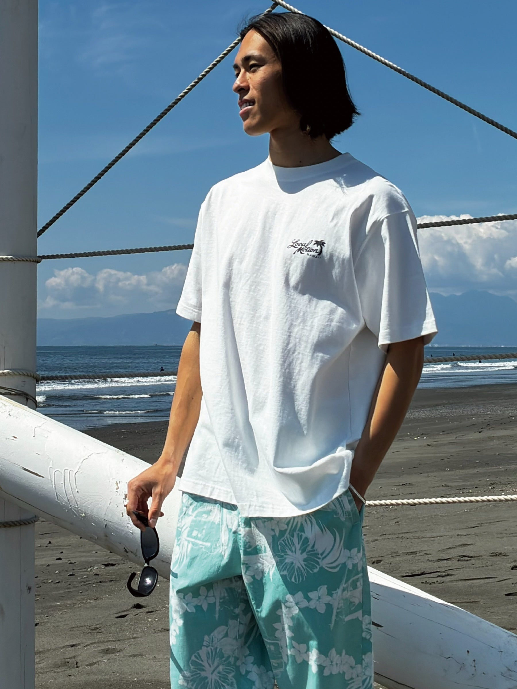 スティッチアーチプリントTシャツ - WHT – ローカルモーション公式