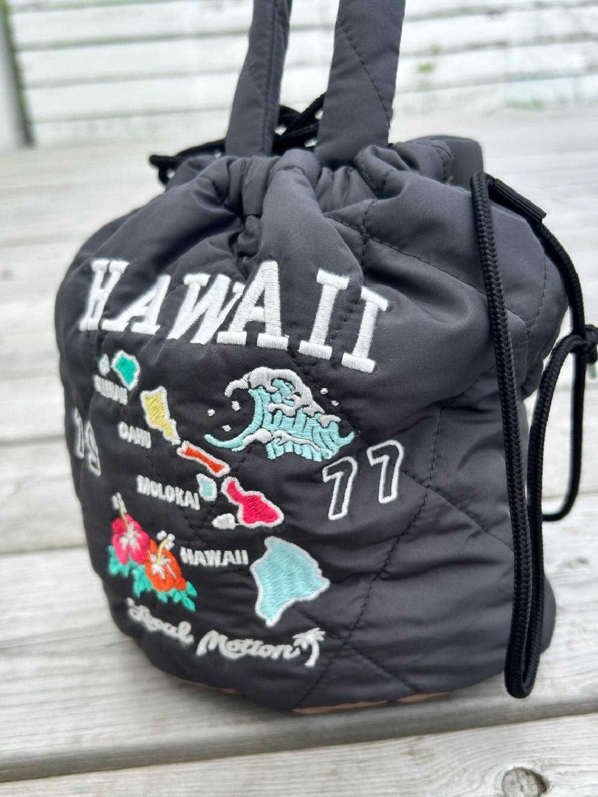 刺繍巾着バッグ -  BLK