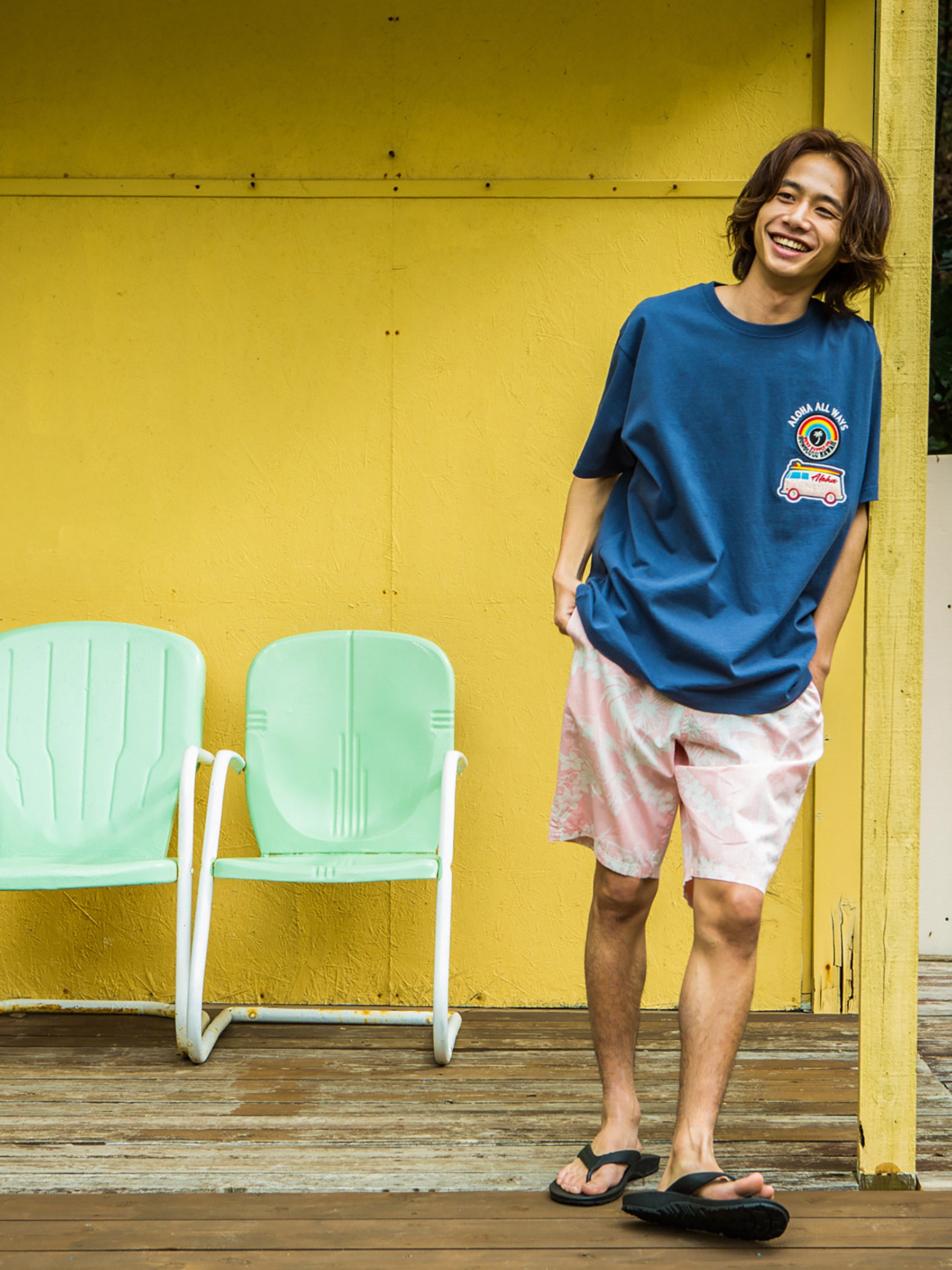 バス柄切リ貼リワッペンTシャツ