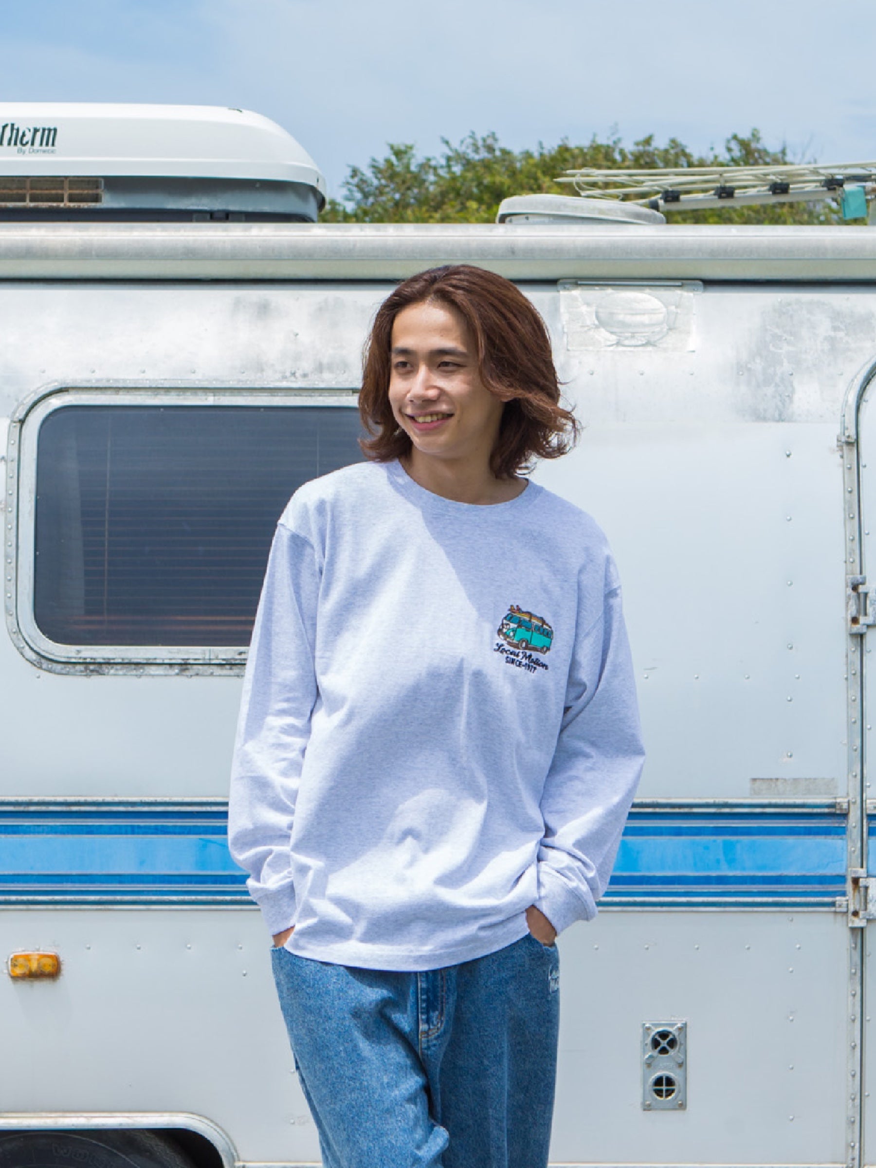 バスサガラ刺繍ロングTシャツ - SIL