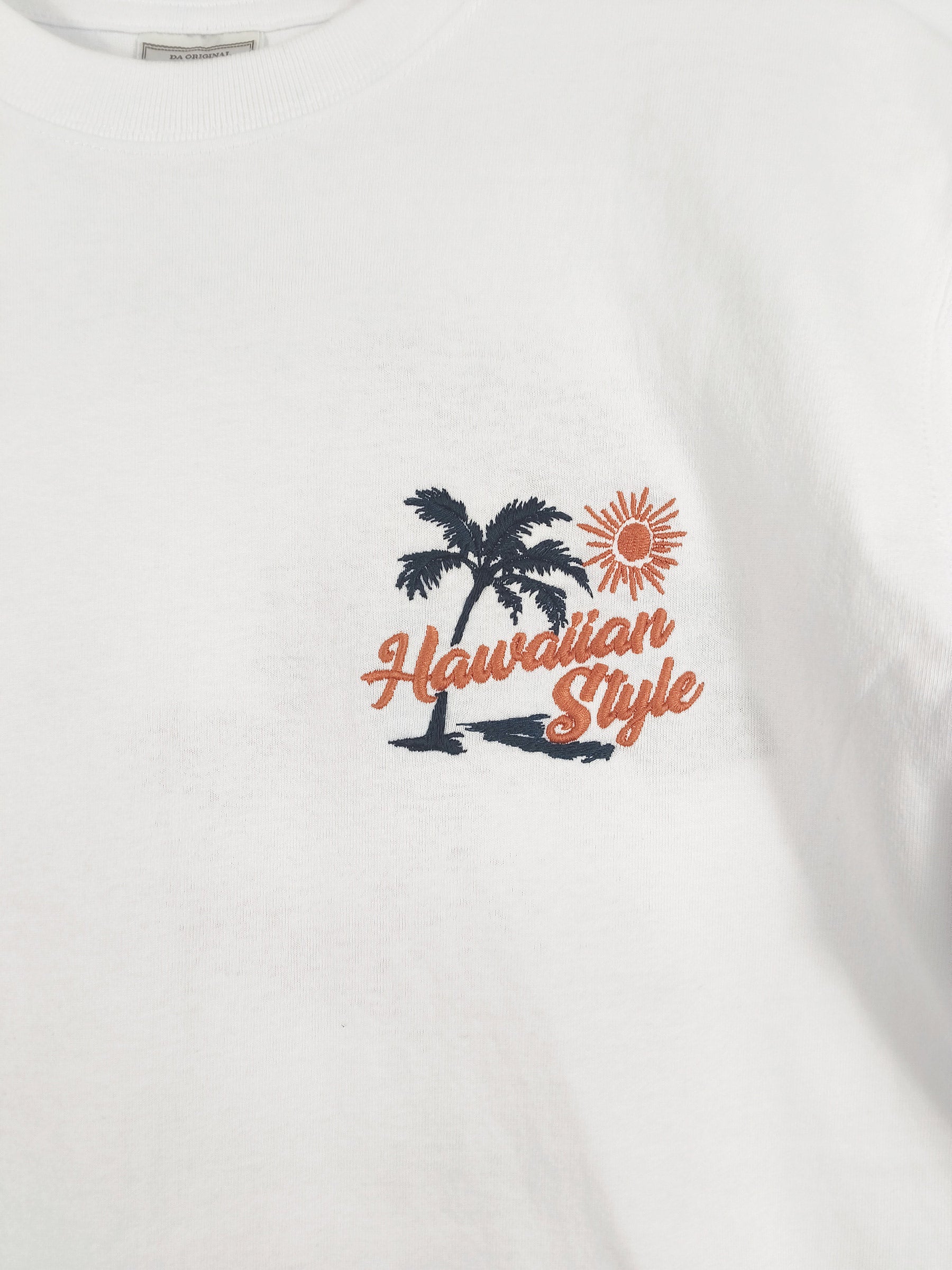 アーチロゴ刺繍Tシャツ