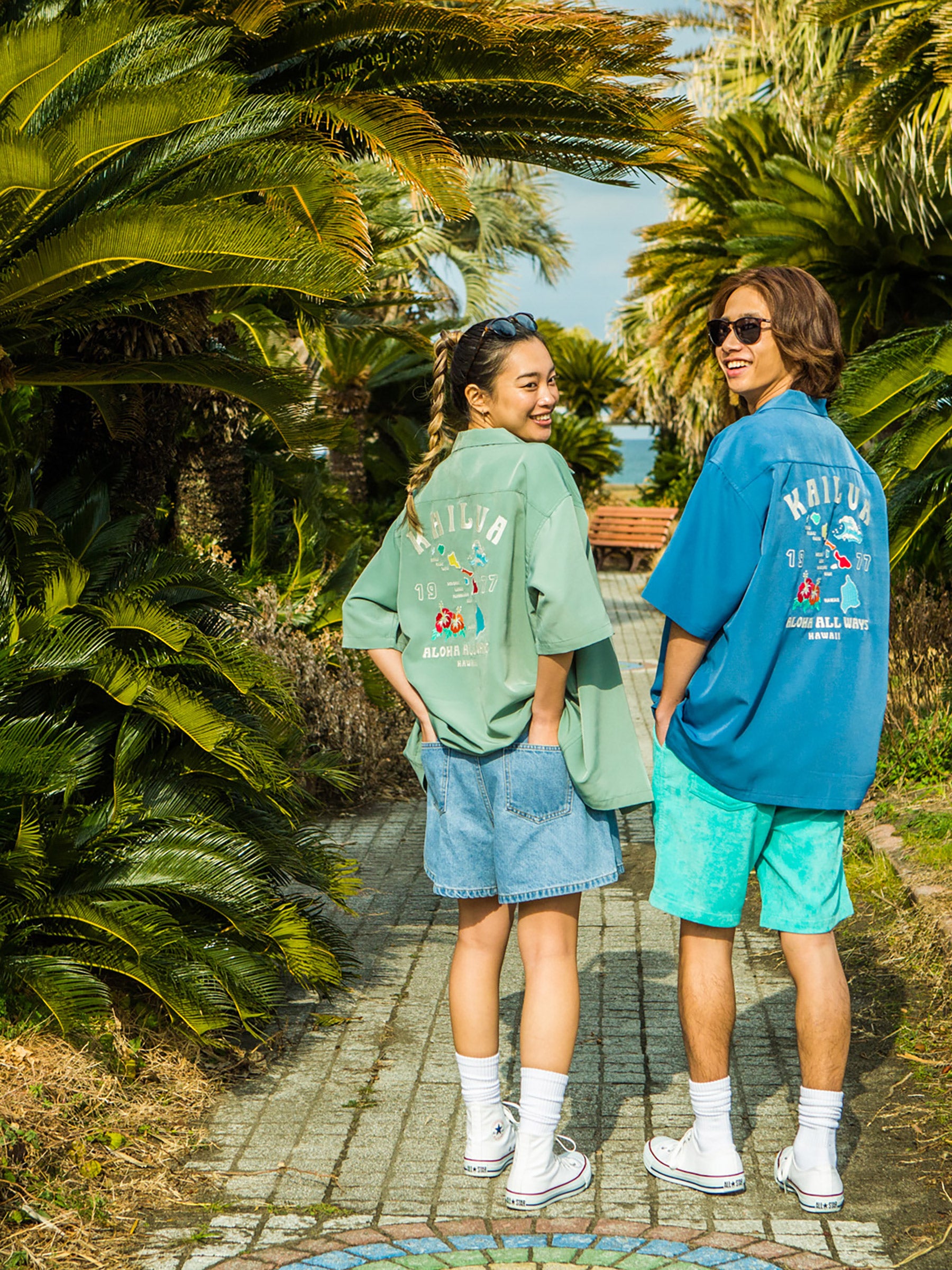 シルキータッチ刺繍シャツ - NVY