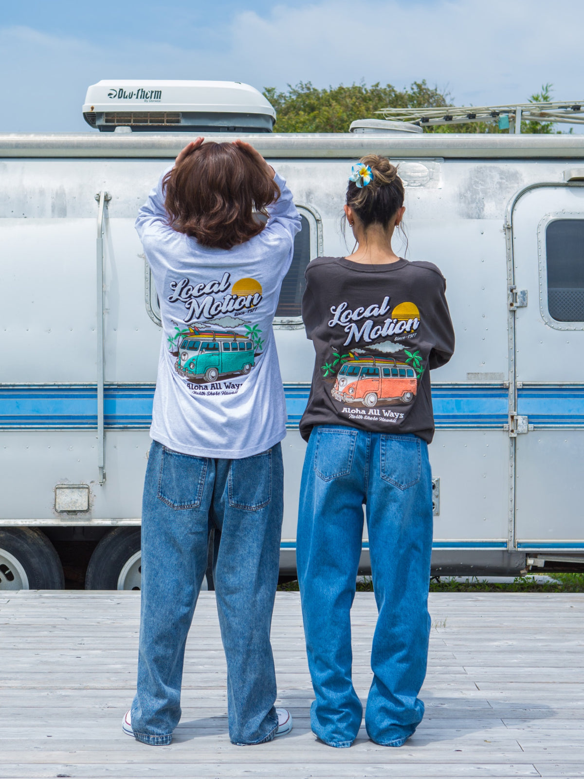 バスサガラ刺繍ロングTシャツ - SIL