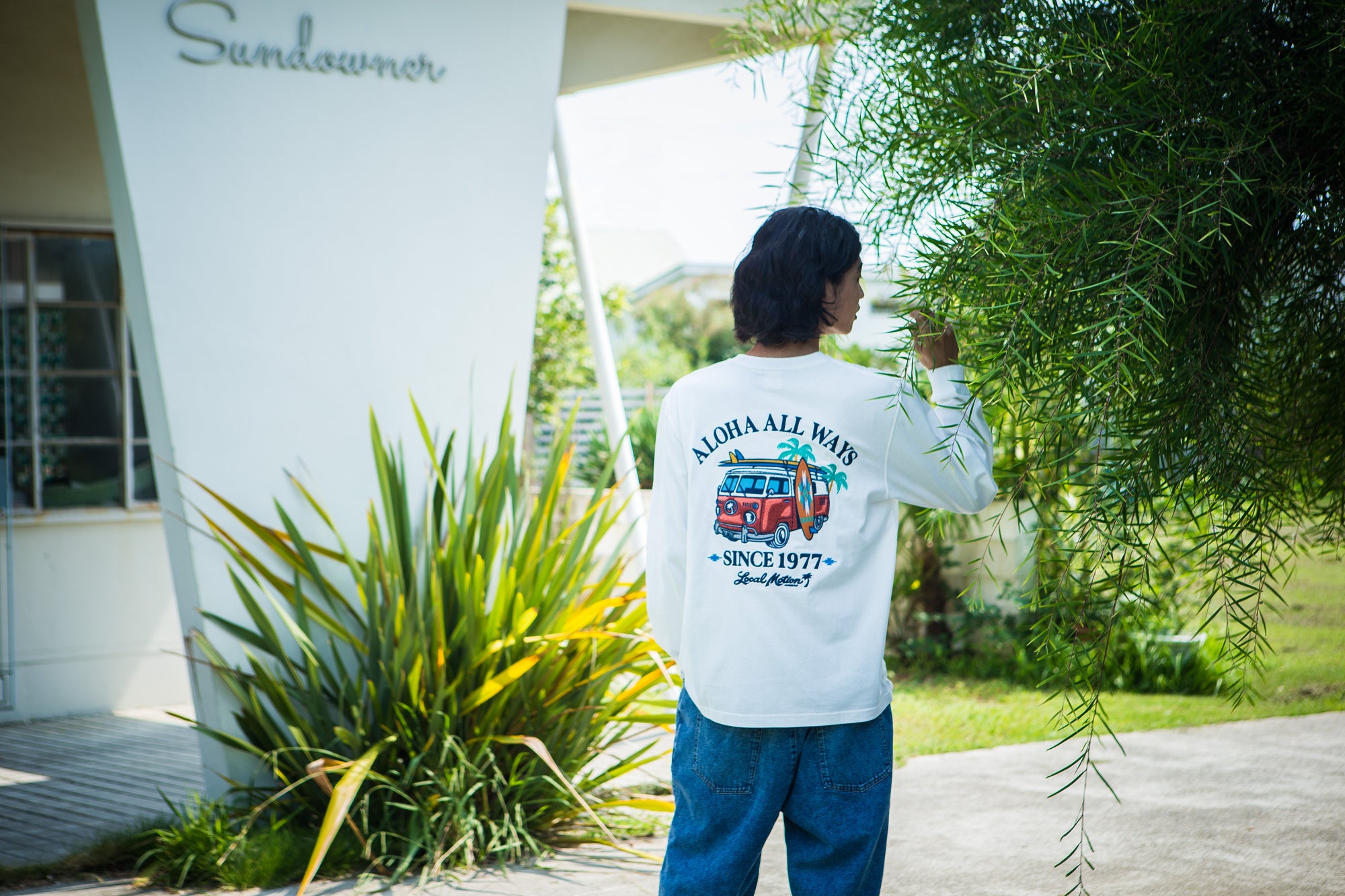 STITCH BUS LS TEE