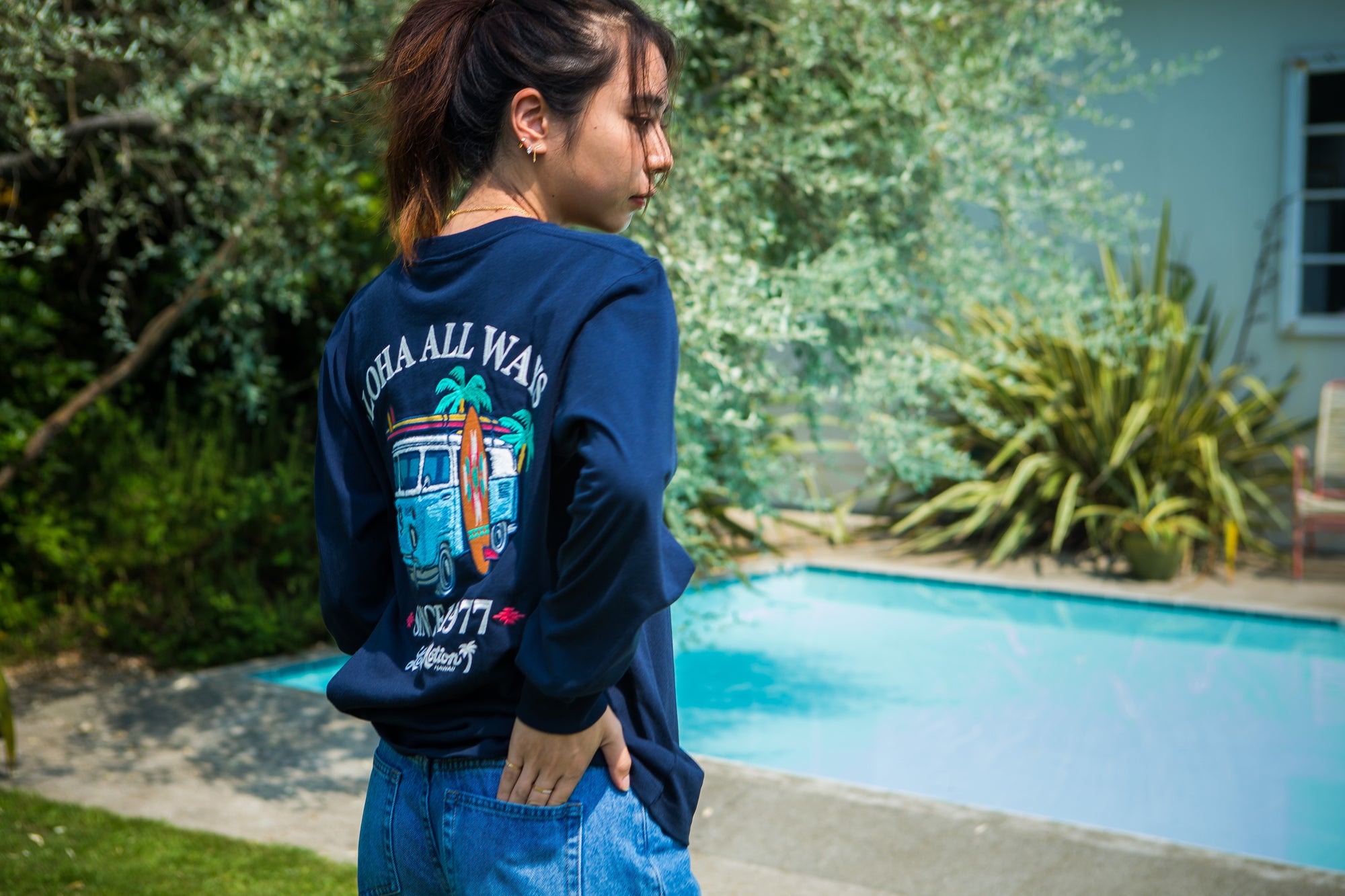 STITCH BUS LS TEE