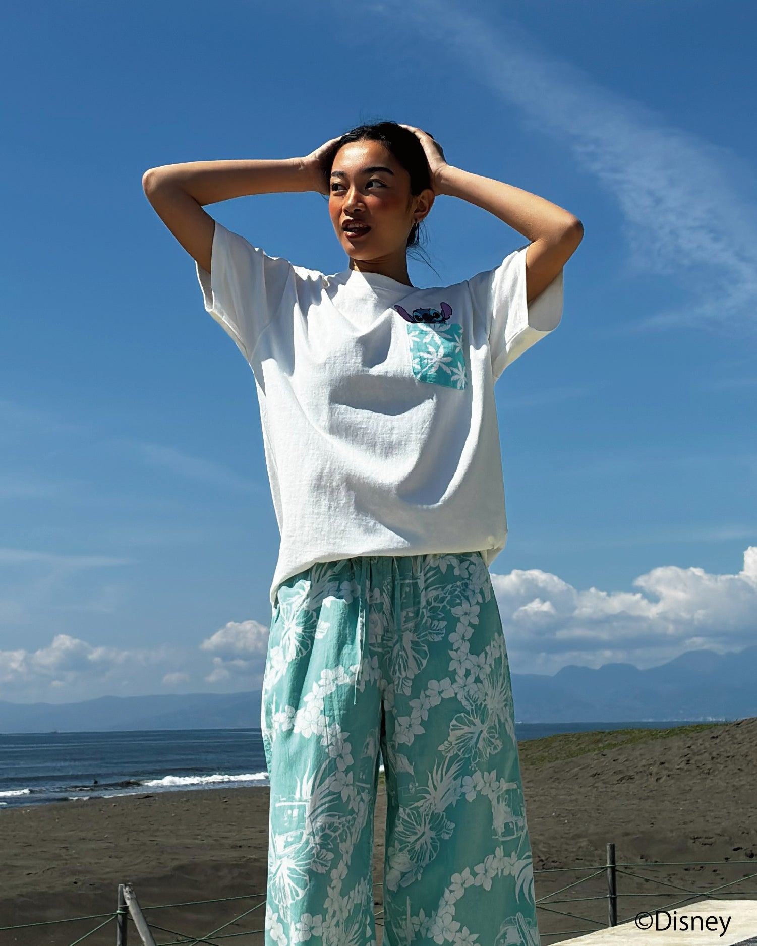 スティッチ刺繍ポケットTシャツ